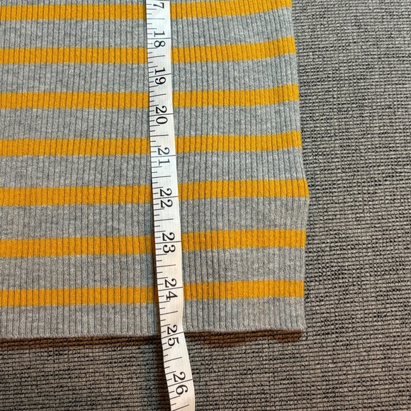 GAP Boatneck Ribbed Gray & Mustard Yellow Knit Sweater Sz M, NWOT - Picture 4 of 8